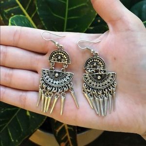 Dangly earrings from the Republic of Georgia